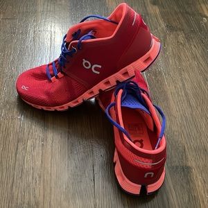 On Cloud X Swiss Engineering Red Flash Women Running Shoes Size 7.5 NWOT / Box